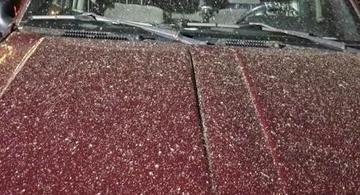 Misteriozni prah pao sa neba: Stanovnici uznemireni, vlasti nemaju objašnjenje (VIDEO)