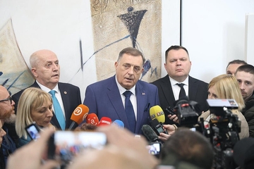 Dodik: Neka nam isporuče Schmidta, mi ćemo ga zatvoriti i presuditi pa povući zakone iz NSRS