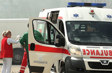 MUŠKARAC IZGORIO U POŽARU Buktinja u prodičnoj kući, intervenisali vatrogasci