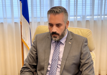 RAJČEVIĆ O SLUČAJU UJEDINJENE SRPSKE “Opozicija sa uživanjem gleda sramnu odluku CIK“