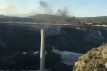 Eksplozija na mostu Počitelj (VIDEO)